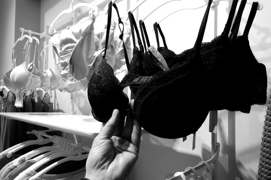 Usar un sujetador inadecuado duplica las visitas al ginecólogo